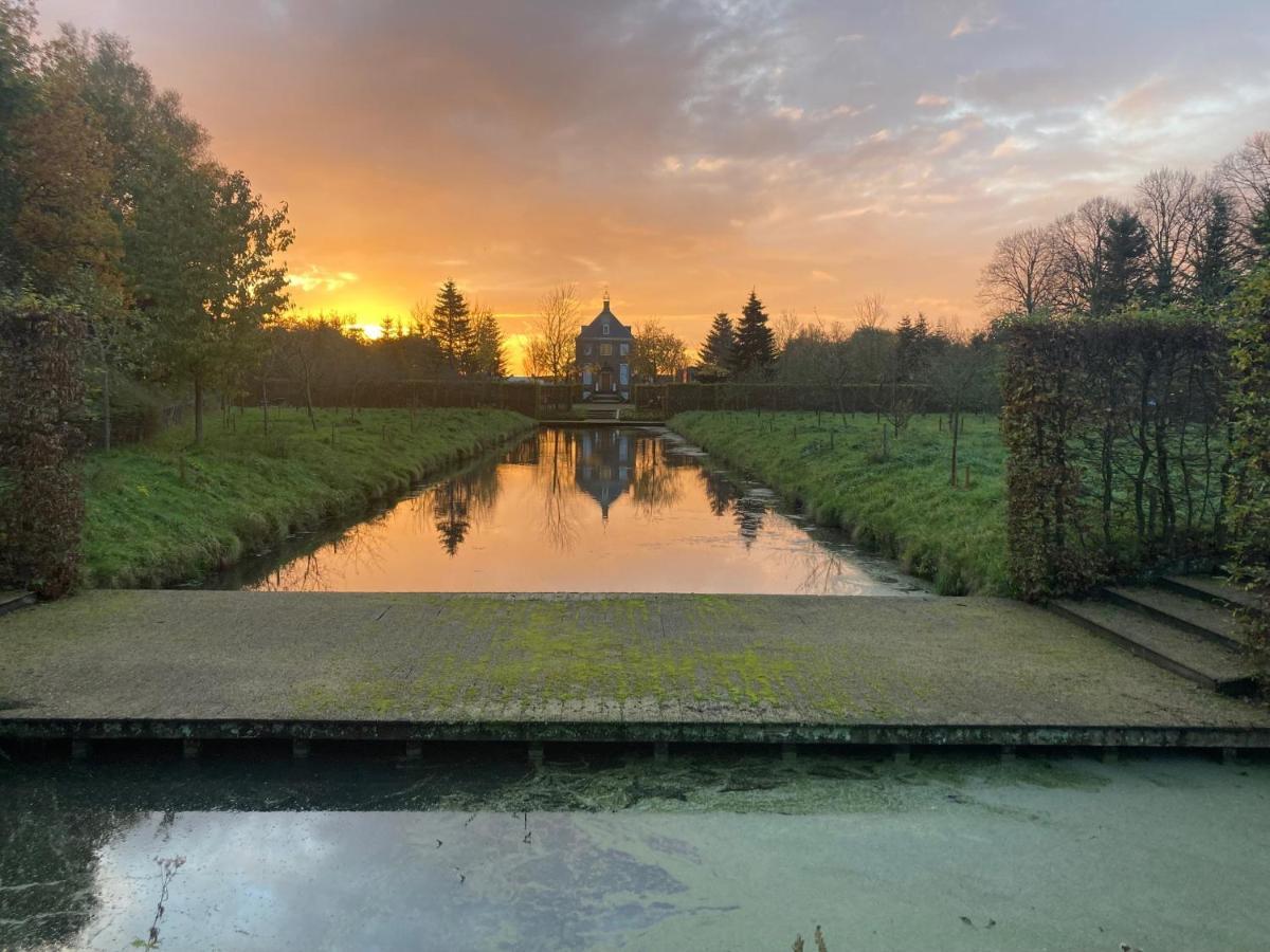 Koetshuis Aan Het Water 3 Bedroom Villa Voorburg Exterior foto